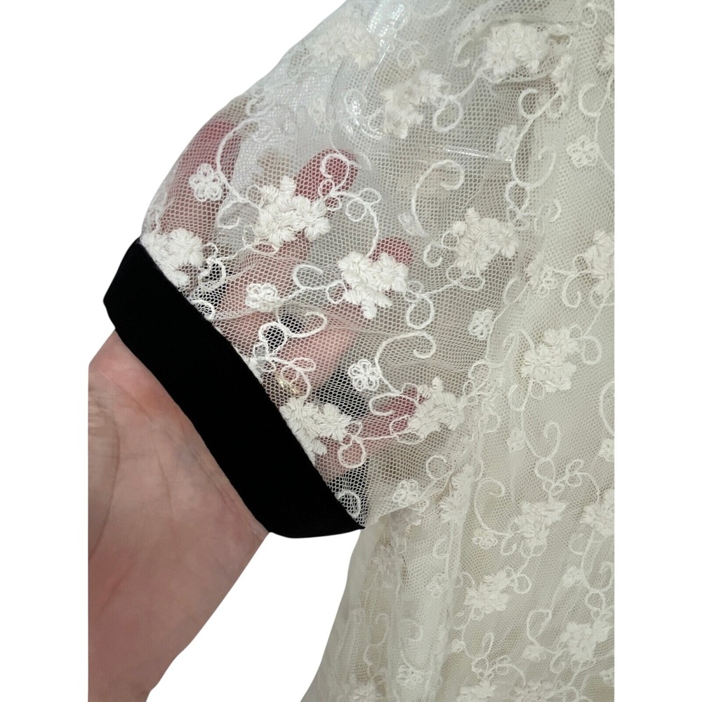 Women Ivory Black Lace Blouse Peter Pan Collar Sheer Floral Top M Romantic Twee - Picture 2 of 8
